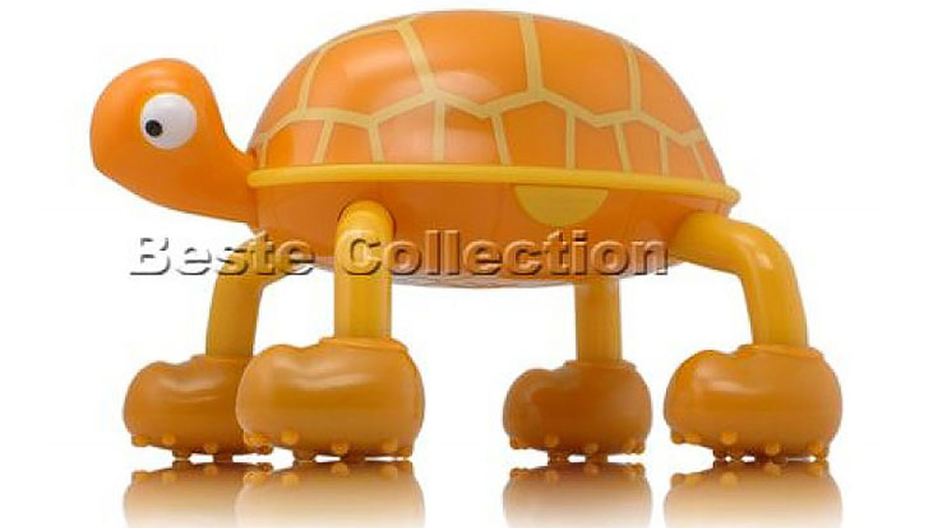 Turtle die Massageschildkröte Sandfarbe